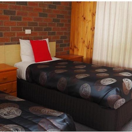 Country Road Motel St Arnaud Saint Arnaud Екстер'єр фото
