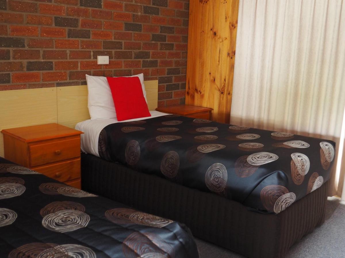 Country Road Motel St Arnaud Saint Arnaud Екстер'єр фото